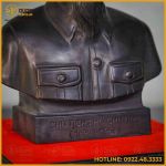 Tượng Bác Hồ  bán thân đồng đỏ làm màu xi nâu cao 25cm ngang 20cm