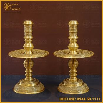 Chân nến đồng vàng mộc đầy đủ kích thước