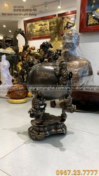 Đỉnh thất lân vờn cầu bằng đồng vàng hun giả cổ mẫu trơn