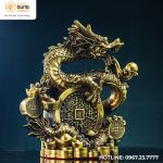 Tượng rồng nhả ngọc bằng đồng vàng kích thước 40x35x20cm