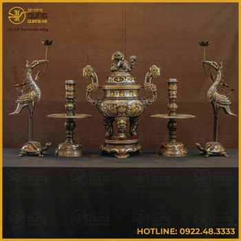 Bộ đỉnh đồng ngũ sự bằng đồng đỏ khảm ngũ sắc