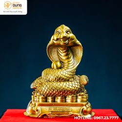 Tượng rắn bằng đồng vàng kích thước 13x17cm