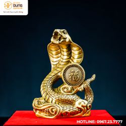 Tượng rắn chữ Phúc bằng đồng vàng kích thước 12x18cm