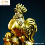 Tượng gà trống bằng đồng vàng kích thước 17x13cm