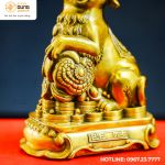 Tượng linh vật chó phong thuỷ bằng đồng vàng kích thước 12x7cm