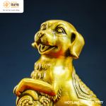 Tượng linh vật chó phong thuỷ bằng đồng vàng kích thước 12x7cm