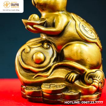 Tượng chuột Như Ý bằng đồng vàng kích thước 13x10cm