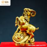 Tượng dê Như Ý bằng đồng vàng kích thước 17x10cm