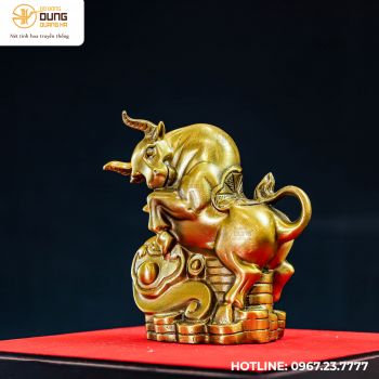 Tượng trâu Như Ý bằng đồng vàng kích thước 15x13cm