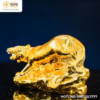 Tượng hổ xuống núi bằng đồng vàng mạ vàng cao cấp ngang 15cm