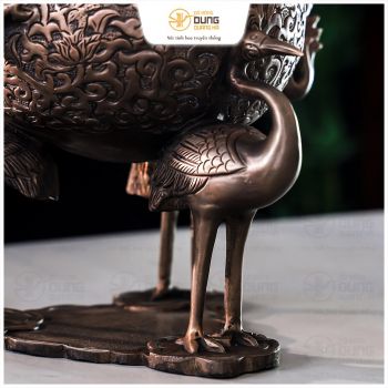 Lư đốt trầm hương bằng đồng đỏ nắp rồng chân hạc 40x34cm
