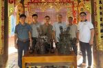 Hoàn thiện và bàn giao 2 mũ quan bằng đồng cho đình làng Hưng Hà - Thái Bình