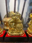 Hoàn thiện và bàn giao bộ ba tượng khỉ, heo, dê đồng vàng dát vàng