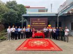 Tiếp đón đoàn khách về xưởng dự lễ đúc tượng Chế thắng Phu nhân Nguyễn Thị Bích Châu