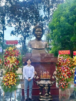 Đồ đồng Dung Quang Hà lắp đặt tượng anh hùng dân tộc Nguyễn Hữu Huân 1m6 tại Chợ Gạo, Tiền Giang