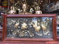 Tranh sen hạc bằng đồng vàng mạ vàng 24k đẹp tinh xảo