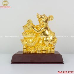 Tượng chuột phong thủy ôm 3 thỏi vàng mẫu mới