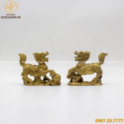 Cặp tượng Kỳ Lân giẫm cầu bằng đồng vàng mộc