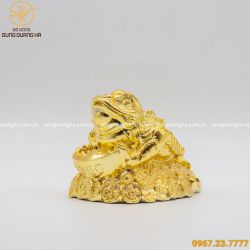 Tượng Thiềm Thừ phong thủy bằng đồng mạ vàng mẫu 2