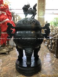 Lư hương hóa vàng cao 1m15 bằng đồng hun giả cổ độc đáo