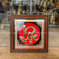 Tranh chữ Lộc bằng đồng khung vuông giả gỗ 60cm tinh xảo