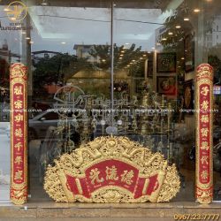 Cuốn thư câu đối Đức Lưu Quang 1m76 bằng đồng dát vàng 9999