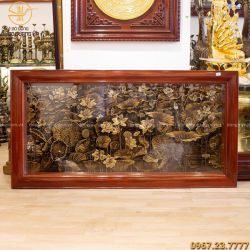 Tranh hoa sen phong thủy đồng vàng xước 1m72 x 89cm khung trơn