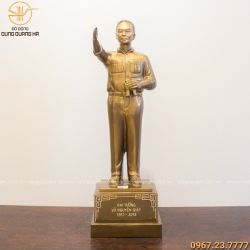 Tượng đồng Đại tướng Võ Nguyên Giáp 70cm (không đế 55cm)