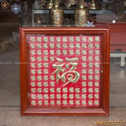 Tranh chữ Phúc vuông tinh xảo bằng đồng khung gỗ tùng