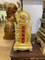 Bài vị thờ cửu huyền thất tổ bằng đồng vàng hoa văn cổ kính