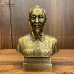 Tượng Bác Hồ nửa người bằng đồng vàng hun giả cổ cao 15 cm