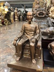 Tượng Bác Hồ ngồi ghế cao 50cm bằng đồng màu sắc đẹp tinh tế
