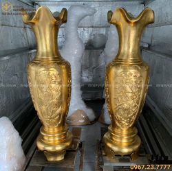 Đôi lọ lục bình đẹp bằng đồng vàng cattut thếp vàng cao 1m27