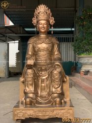 Tượng Bà Chúa Lộc tinh xảo bằng đồng đỏ cao 1m8 nặng 700kg