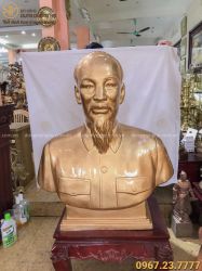 Tượng chân dung Bác Hồ bằng đồng đỏ phủ bóng đẹp tinh xảo