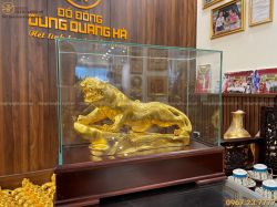 Tượng Hổ thếp vàng 9999 có hộp kính làm quà tặng sang trọng