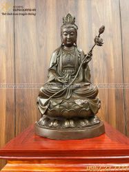 Tượng Đại Thế Chí Bồ Tát đồng vàng hun giả cổ kích thước 48 x 27 x 23 cm nặng 9,5kg