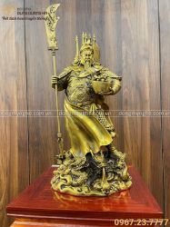 Tượng ông Quan Vân Trường mang ngũ kỳ đứng bệ rồng 47 x 26 x 22 cm