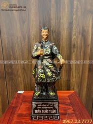 Tượng Đức Thánh Trần bằng đồng đỏ khảm tam khí kỹ cao 38 cm