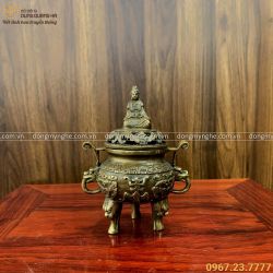 Lư đốt trầm giả cổ họa tiết dơi nắp Quan Âm 15cm