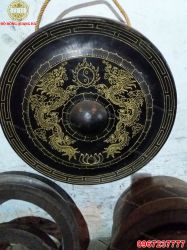Chiêng đồng 50cm chạm rồng tinh xảo, thể hiện văn hóa dân tộc