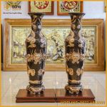 Đôi lộc bình song long chầu nguyệt đồng đỏ cạo màu