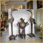 Bộ tam sự hạc cao 1m92 và đỉnh cầu cao 1m34 đồng đỏ cạo màu