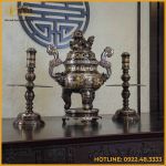 Bộ tam sự nến song long chầu nguyệt đồng đỏ khảm ngũ sắc cao 65cm
