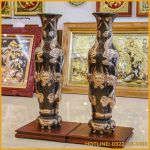Đôi lộc bình song long chầu nguyệt đồng đỏ cạo màu