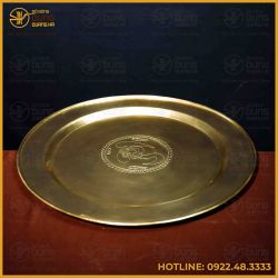 Mâm đồng vàng chữ Tâm đường kính 60cm nặng 3,1kg