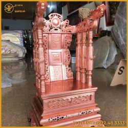 Ngai thờ chạm song long bằng đồng đỏ