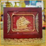 Tranh thuận buồm xuôi gió dát vàng kích thước 27x34cm