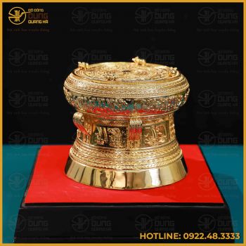 Quà tặng trống đồng mạ vàng đường kính 20cm