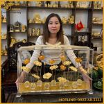 Hộp quà tặng hoa sen mạ vàng tinh xảo
